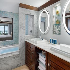 Beachfront Penthouse Club Level Suite Balcony Tranquility Soaking Tub